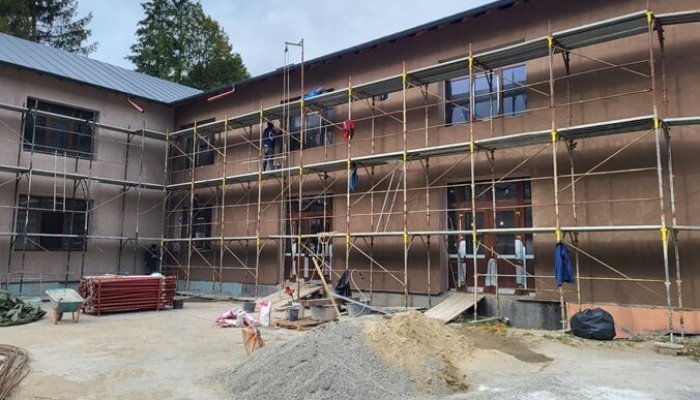 liceul azuga lucrări