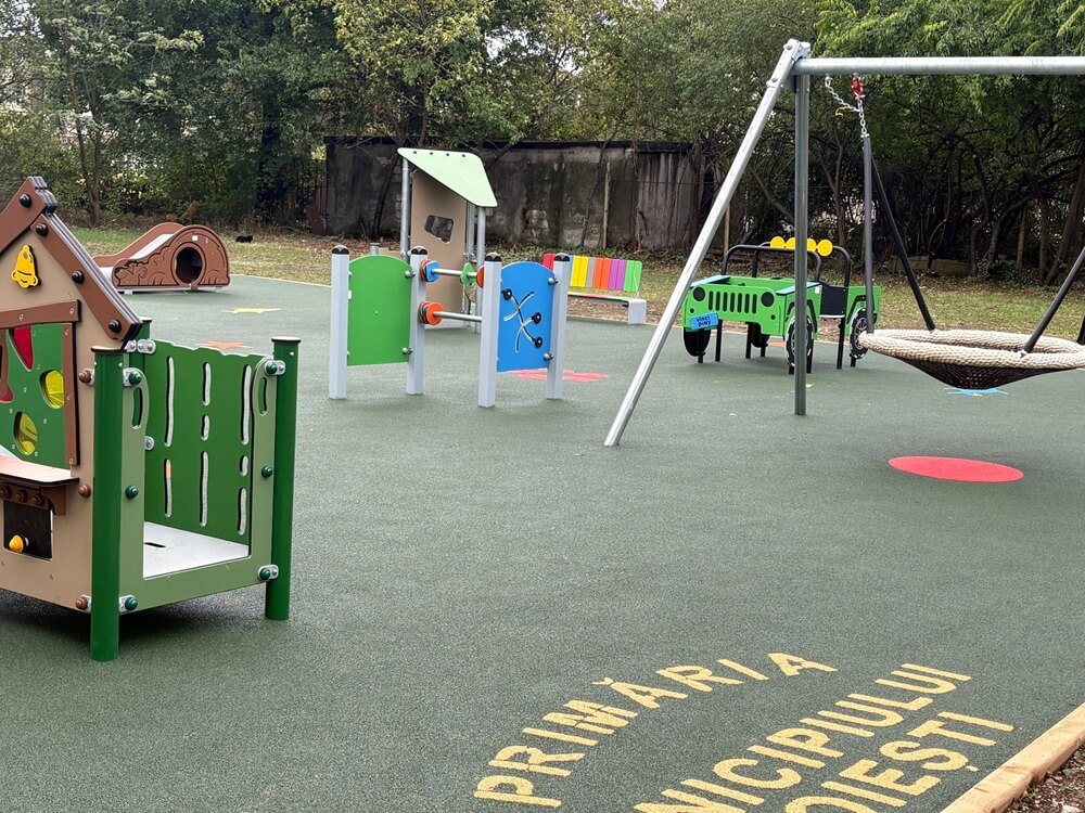 loc de joacă creșa upetrom