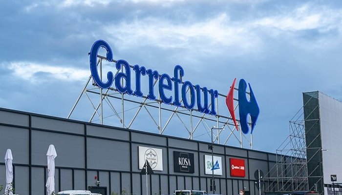 Carrefour vânzare magazine românia