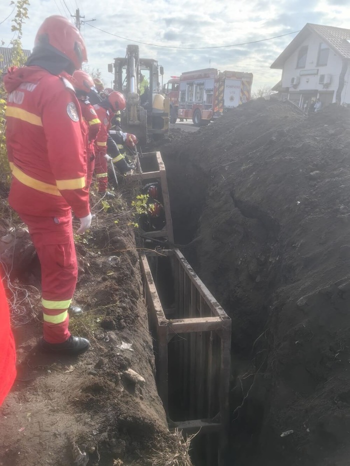 mal pământ surpare victime gherghița