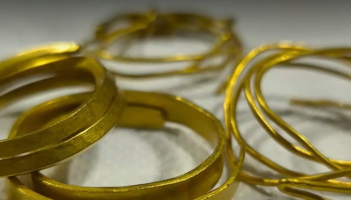 Patru brățări tracice