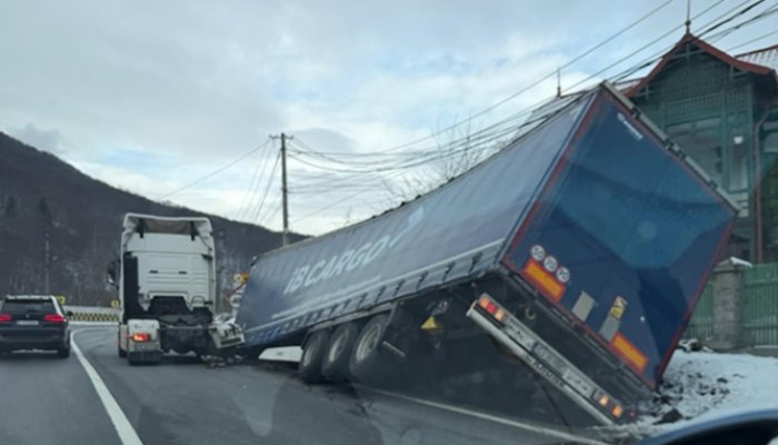 tir răsturnat comarnic dn1