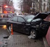 Tânăr arestat preventiv după ce a incendiat un autoturism. Băiatul răspunsese unei provocări din mediul online