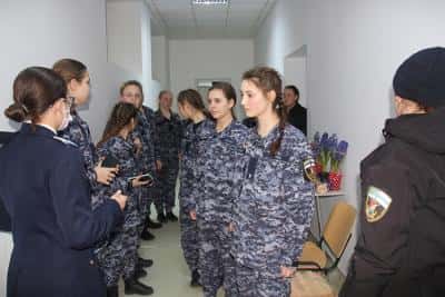 FOTO – 27 de elevi din Ucraina au ajuns, aseară, la Colegiul Militar “Dimitrie Cantemir” Breaza