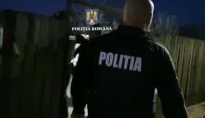 VIDEO Percheziții în comune din Prahova, într-un dosar de furt cu prejudiciu de peste 25.000 de euro