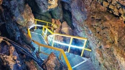 Peștera Ialomiței va putea fi vizitată, din 1 mai, după programul de vară
