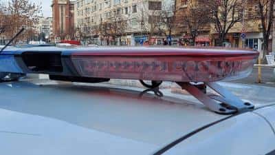 Bărbat care încerca să escrocheze o ploieşteancă, prins de poliţişti cu mai multe focuri de armă