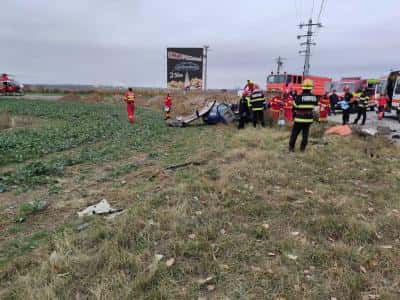 Doi bărbați și-au pierdut viața în accidentul mortal de pe DN1. Un tânăr de 22 de ani a fost dus la spital