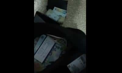 VIDEO 🎦 Poștașul din Ilfov prins la Ploiești avea asupra lui un sac cu bani. Care au fost primele declarații ale acestuia