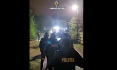 VIDEO 🎦 Percheziții la escroci din Ploiești. Fratele manelistului Tzancă Uraganu, printre cei săltați de mascați