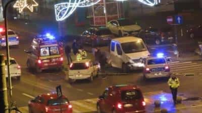 VIDEO 🎦 Victima accidentului de la trecerea din Bariera București este o fată de 14 ani. Imagini surprinse imediat după impact