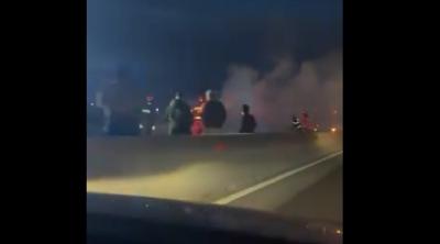 Trafic blocat pe un sens al DN1, miercuri seară, la Paralela 45, din cauza unui incendiu