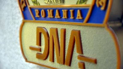 Directorul Autorităţii Vamale Române, Dinu-Octavian Nicolescu, a fost reţinut de DNA chiar în timpul vizitei ministrului austriac de Interne