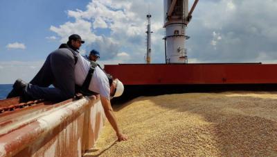 Acord cu cinci ţari UE, inclusiv România, pentru tranzitul de cereale din Ucraina