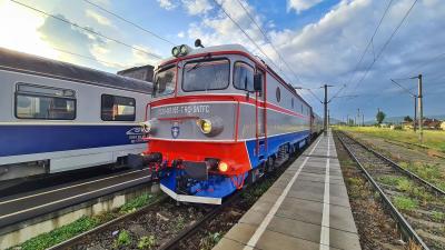 Ceferiştii protestează la Ministerul Transporturilor