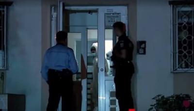 CRIMA DIN SECTORUL 4. Cadavrul ascuns într-o canapea este al unei fetițe de 12 ani. Mama copilei este dispărută