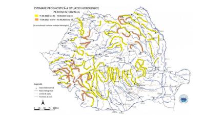 Alertă de inundații, pe mai multe râuri din țară, până marți noapte