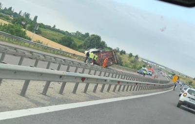 FOTO 📸 Trafic restricționat pe A3 București - Ploiești, până la prânz, din cauza unui accident